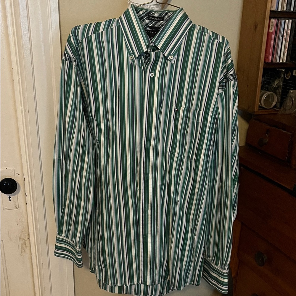 Tommy H  Striped Button-Down Shirt in Green and White